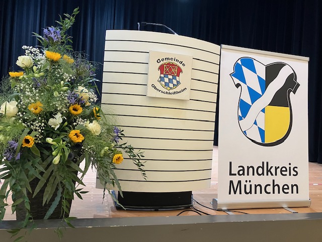 Landkreis feiert Ehrenamt für Verdienste im Sozialbereich im Bürgersaal in Oberschleißheim