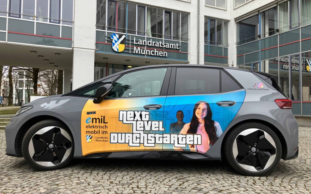 „Next Level Team“: Land­kreis München tritt im Wett­be­werb um Fach­kräfte mit neuer Arbeit­ge­ber­marke auf