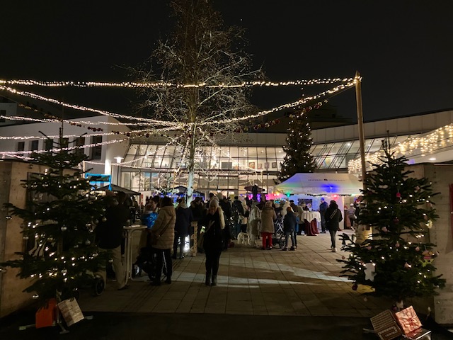 Nicht versäumen: Christ­kindl­markt auf dem Ober­schleiß­heimer Bürger­platz