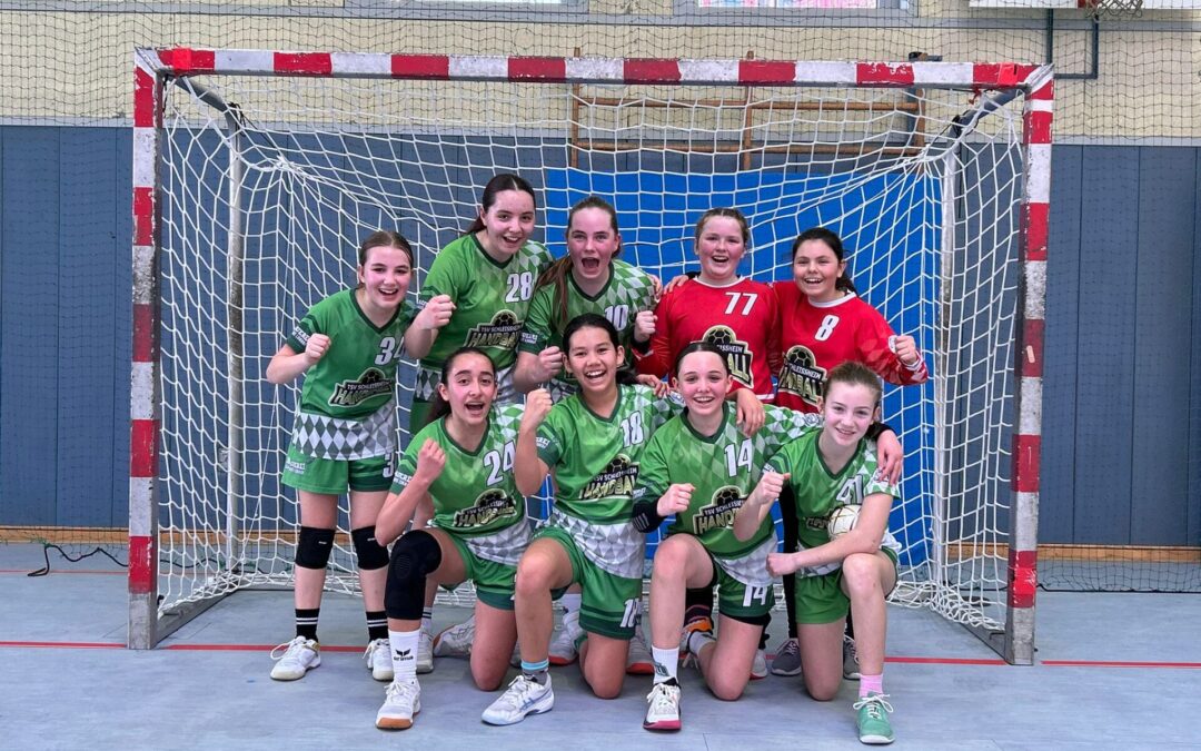 Weib­liche D1-Jugend beendet Bezirks­liga-Saison auf dem 2. Platz