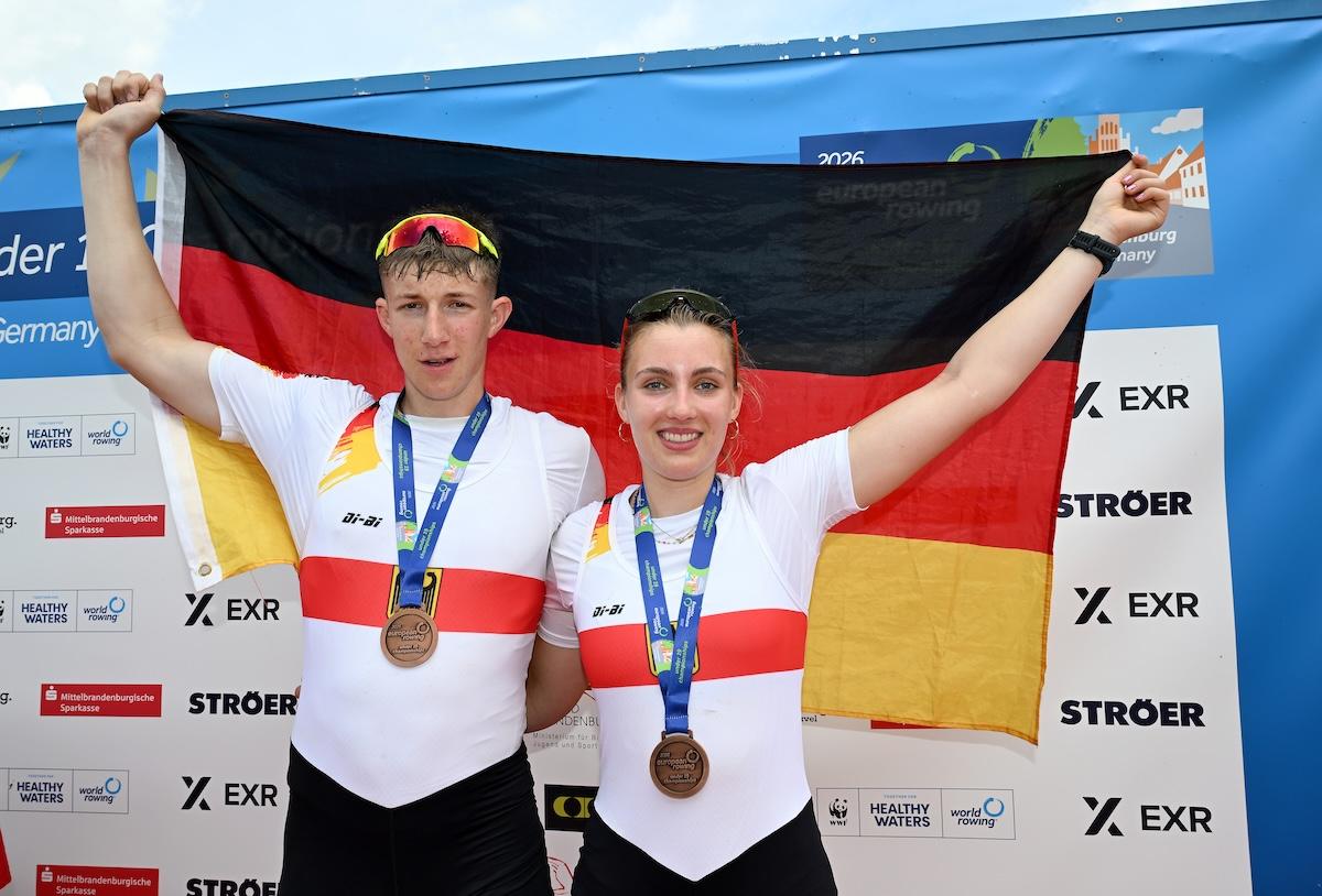 Anori Benz — Elena Schweisthal — U19 Europameisterschaft 2026 Brandenburg — RGM — Siegerehrung — Foto meinruderbild