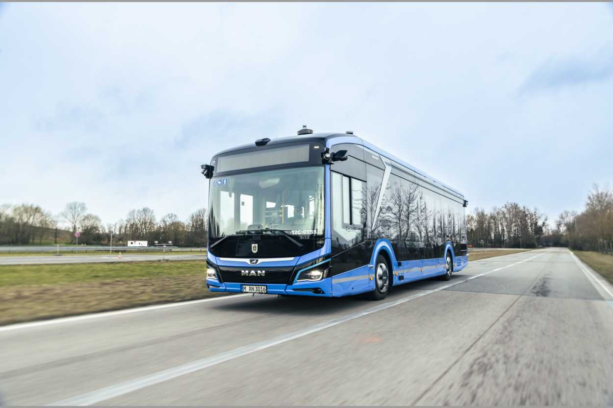p‑man-minga-autonomer-ebus-01