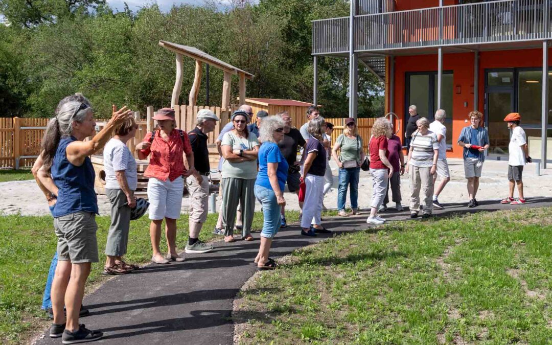 Tradi­tio­nelle kommu­nale Radl­tour unter dem Motto „Was ist los in Ober­schleiß­heim?“