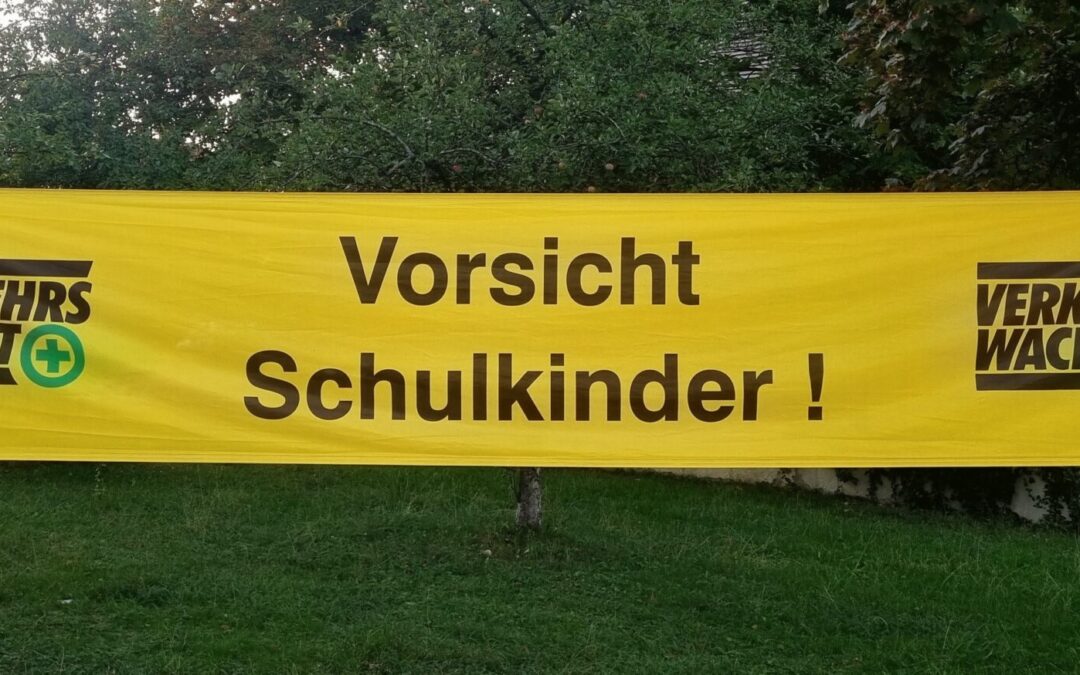 Heute beginnt die Schule — bitte Vorsicht auf den Straßen!