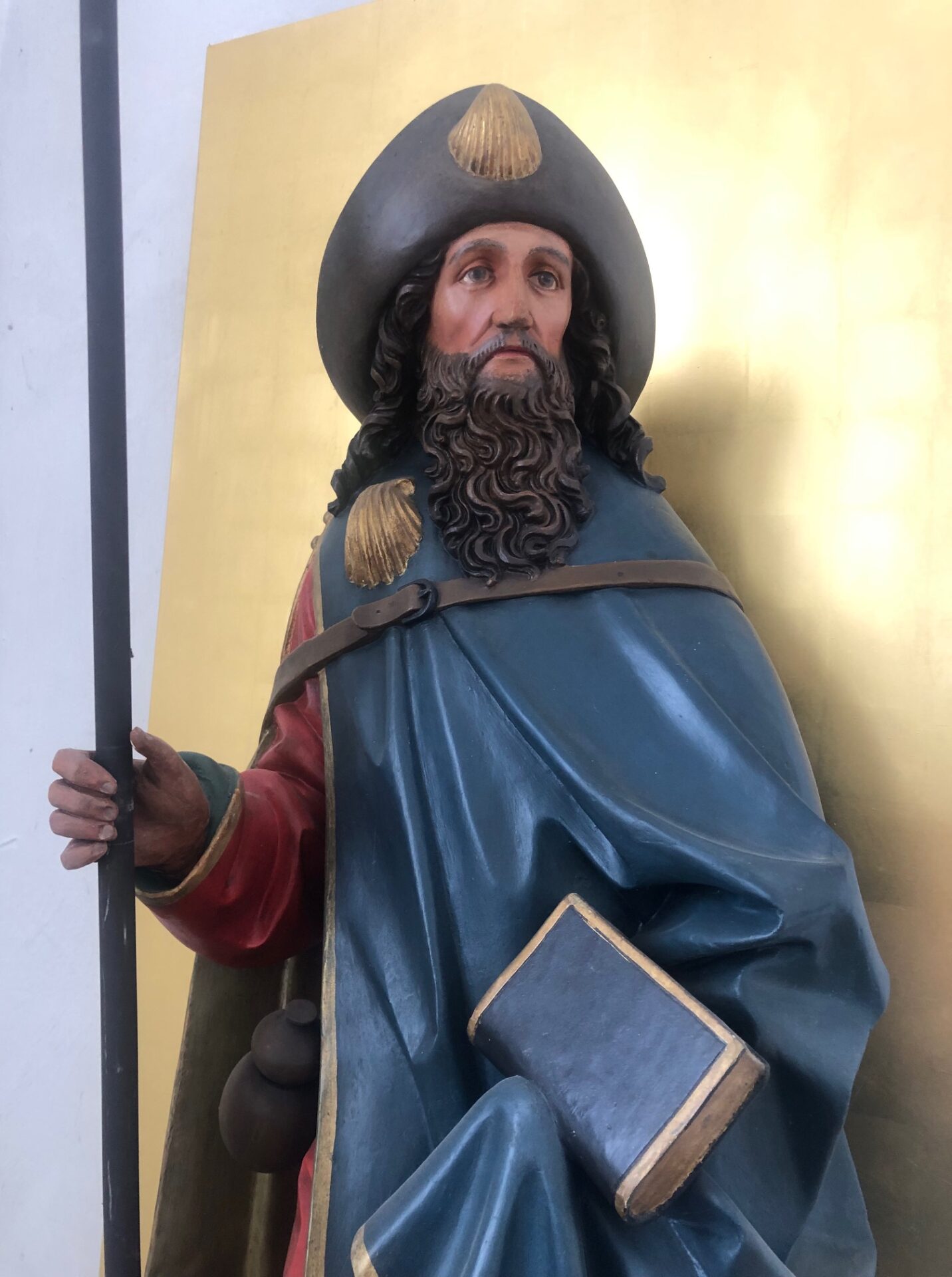 St. Jakobus Kapelle Hochmutting mit Jakobsmuschel